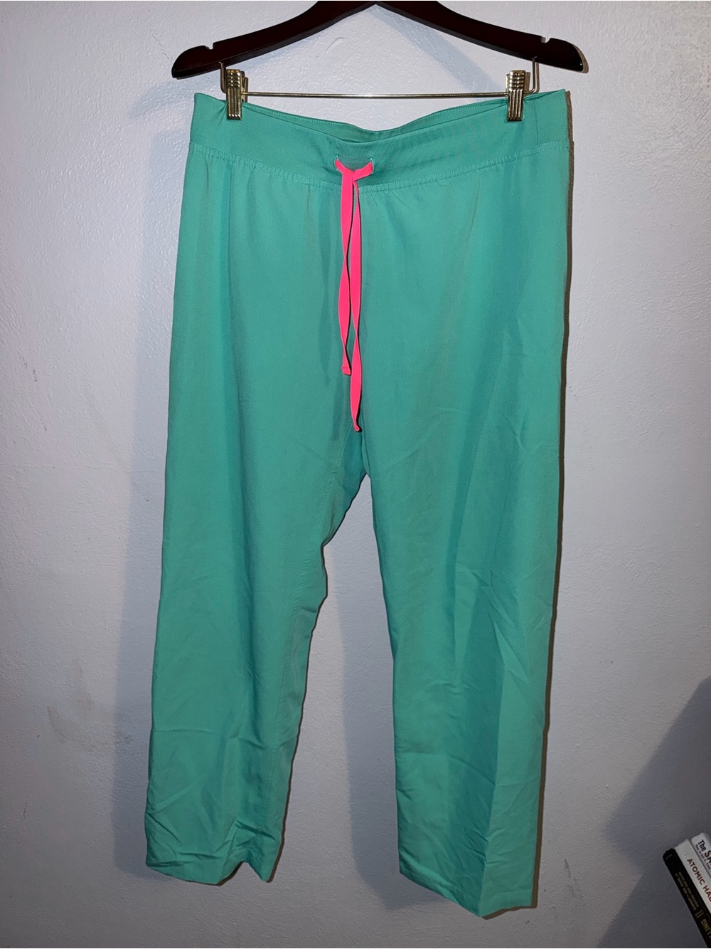 Fits Set - Top, M - Bottoms, L - Picture 4 of 7